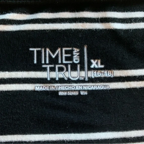 NWOT. Striped V-Neck T-Shirt * XL - Picture 2 of 10